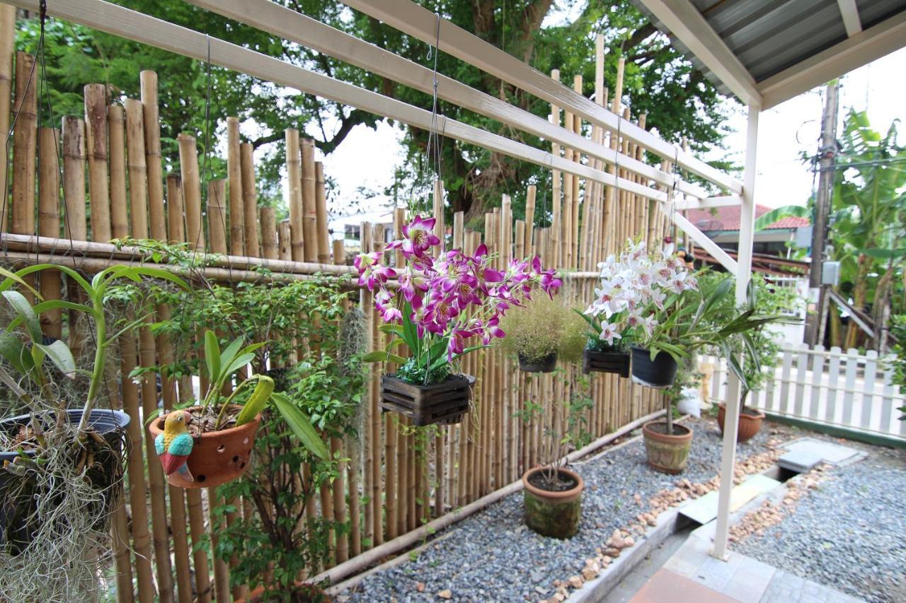 Bann In Suan Apartment Bangkok Exterior photo